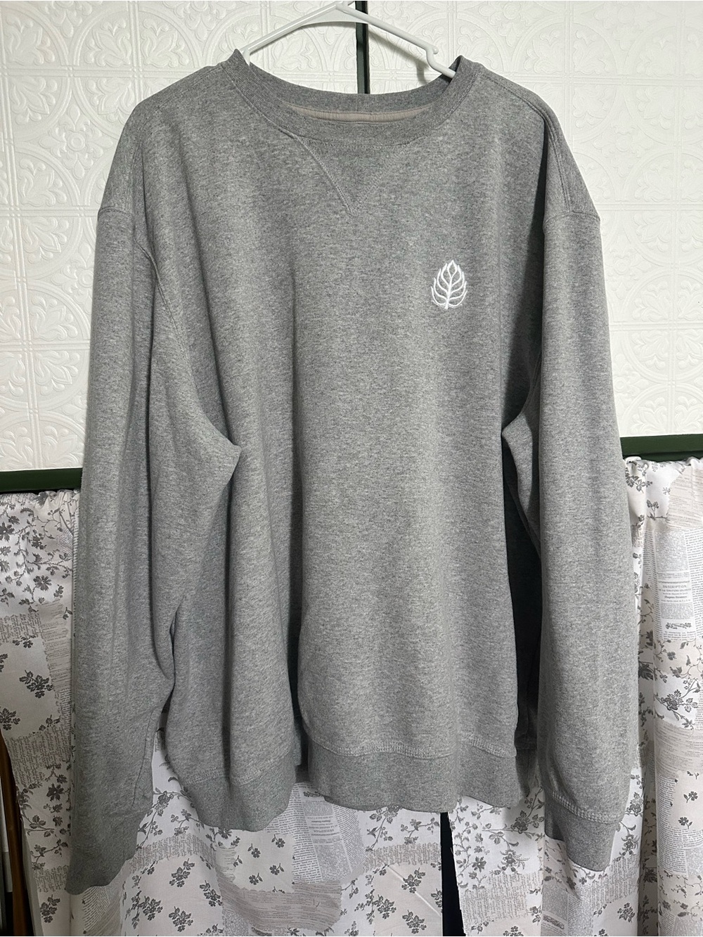 Carhartt Gray Crewneck Sweater with Embroidered White Leaf